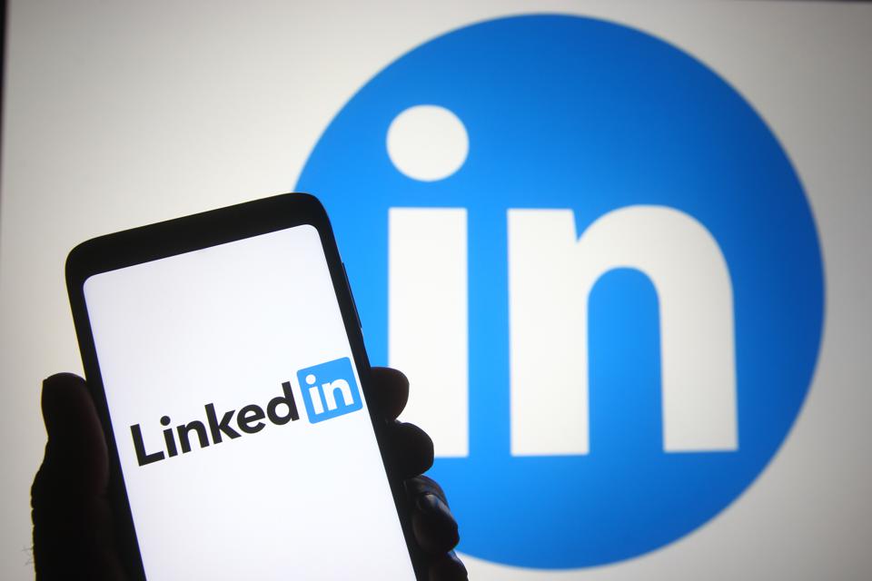 7 Simple and Quick Steps for LinkedIn Advertising (Full Guide)